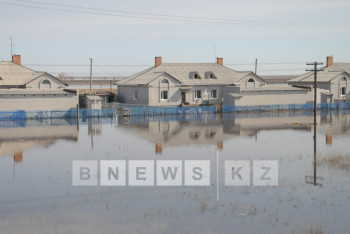 На затопленную станцию Талды в ВКО помощь доставляют по железной дороге