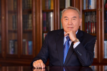 Фотография к новости: Статья Главы государства «Взгляд в будущее: Модернизация общественного сознания»