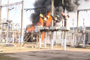 В Уральске пожар на подстанции оставил без света тысячи людей