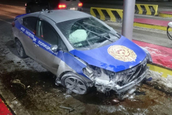 Житель Щучинска угнал и разбил служебное авто полицейских