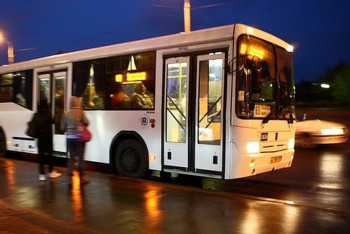 Первый ночной автобус столицы приступил к работе