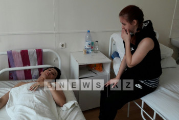 В Уральске промышленный альпинист упал с шестого этажа элеватора