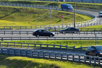 Фотография к новости: Дорога Чолпон-Ата – Алматы сократит путь казахстанцам до Иссык-Куля