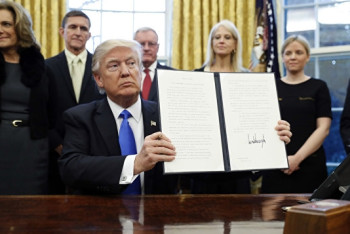 Фотография к новости: Трамп «избавился» от ключевых фигур в Совете по нацбезопасности