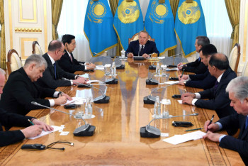 Фотография к новости: На Астанинском саммите ШОС Индию и Пакистан примут в полноправные члены организации