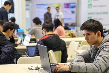 Фотография к новости: В Астане стартовал 24 часовой хакатон HackNU