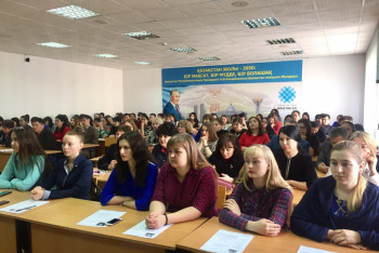 Молодые специалисты не всегда готовы работать в госслужбе - Е. Жайыкбаев 