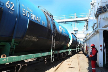 Первые грузовые вагоны из порта Курык прибыли в Баку 