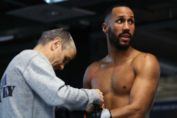 Фотография к новости: Чемпион мира в суперсреднем весе хочет драться с Головкиным