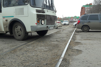 В Уральске разгорелся спор из-за рельсов