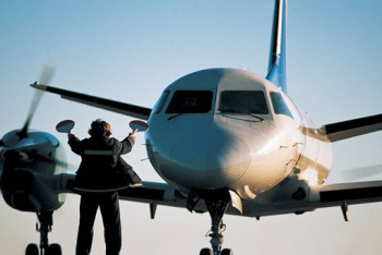 Даурен Абаев прокомментировал инциденты с судами отечественных авиакомпаний