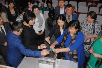 В с.Зеренда собрали 830 тысяч тенге в помощь больным детям