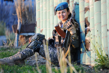 Младший сержант А.Сехимбаева: Несмотря на погоны, во главу угла ставлю семью