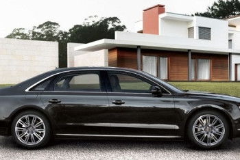 Фотография к новости: Многомиллионное авто акима ЗКО набирает популярность в Интернете