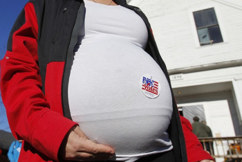 Фотография к новости: «Рожайте дома!»: США намерено бороться с родильным туризмом