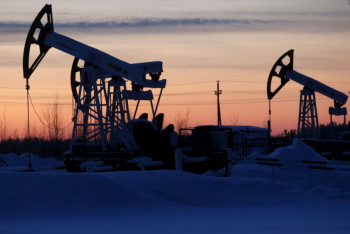 Фотография к новости: Нефть дорожает на санкциях против Ирана и глобальном снижении добычи