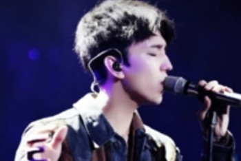 Фотография к новости: Димаш Кудайбергенов занял третье место в 3 туре Singer-2017