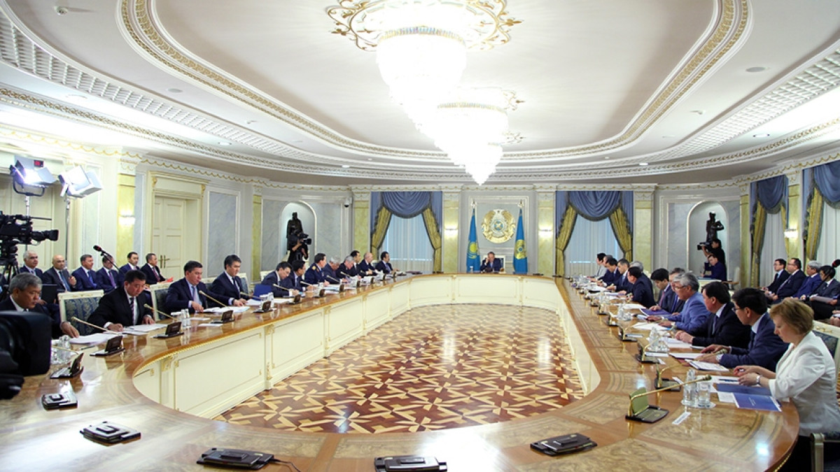 В Астане началось заседание правительства с участием Главы государства