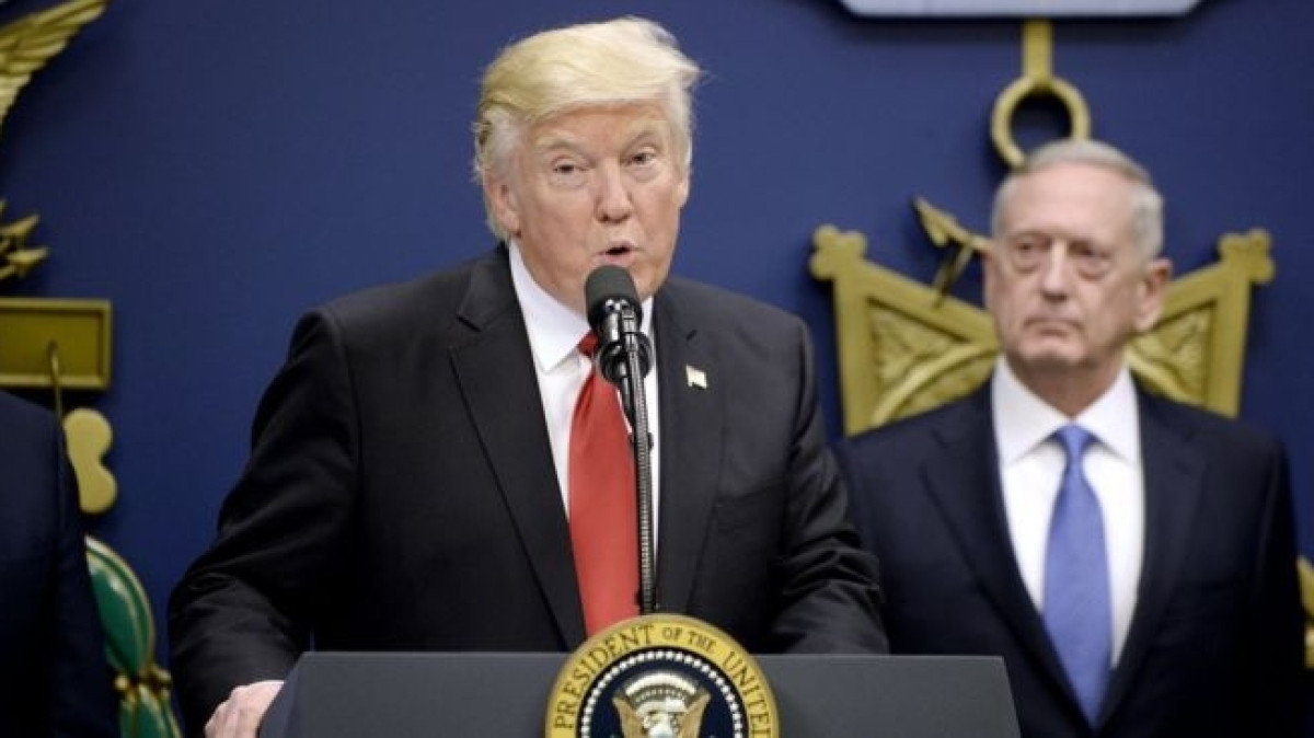 Дональд Трамп полностью остановил прием сирийских беженцев