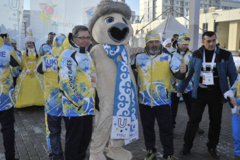 Фотография к новости: Флаги Украины и Канады подняты в Атлетической деревне (ФОТО)