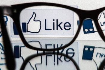 Фотография к новости: В Facebook появилась функция входа с помощью электронного ключа