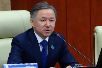 Фотография к новости: Нурлан Нигматулин: Лидером нации предложено уникальное решение государственного устройства