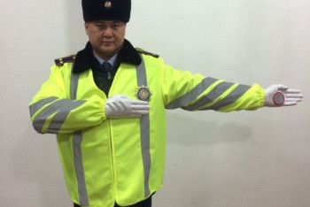 Фотография к новости: Жизнь после отмены жезлов: Белые перчатки и светоотражающие жилеты