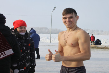 Фотография к новости: Селфи у крещенской купели в тренде у павлодарцев (ФОТО)