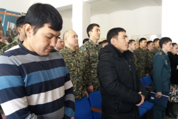 Фотография к новости: В Актобе огласили приговор двум военнослужащим, сбежавшим во время теракта (ФОТО)