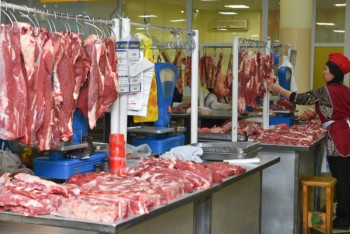 Фотография к новости: В СКО цены на продовольственные товары пытаются удержать с помощью ярмарок