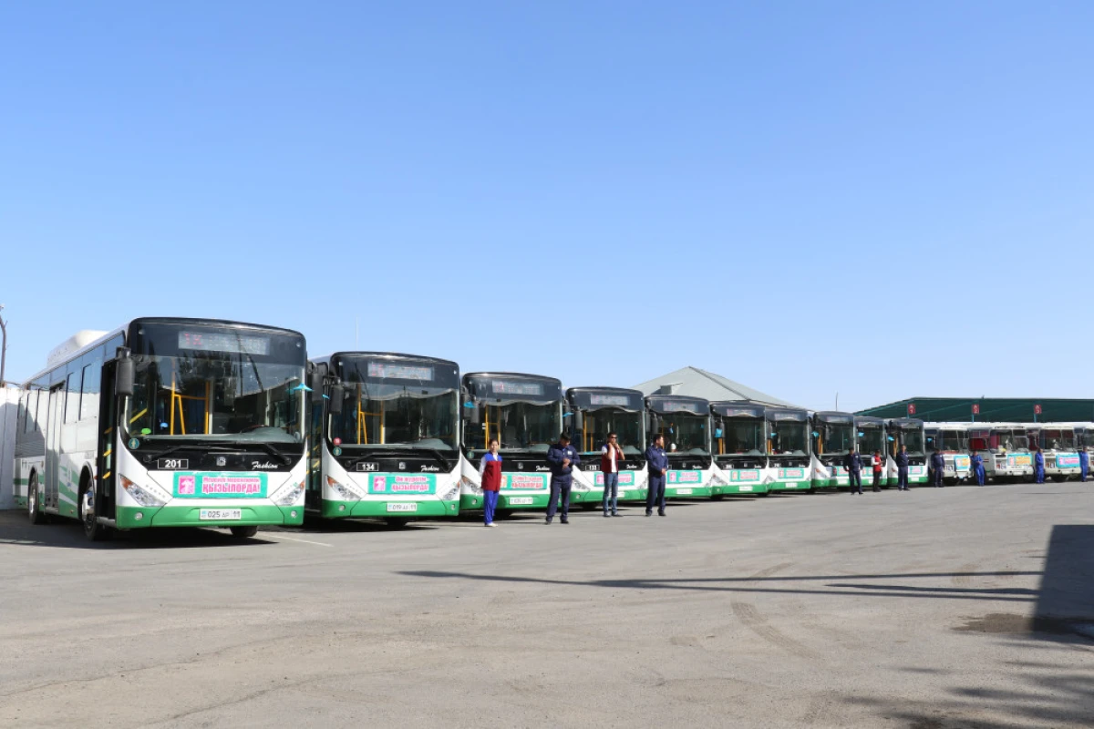 автора