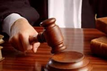 Фотография к новости: За надпись «Не загораживайте выход» астанчанка заплатит штраф