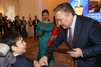 Фотография к новости: Карагандинец Нияз Сундиталиев стал лауреатом молодежной премии «Кайнар»