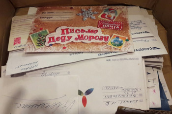 Фотография к новости: Мальчик из ЗКО попросил Деда Мороза показать кабинет акима (ФОТО)