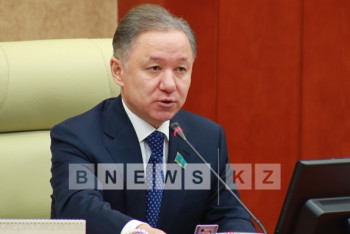 Фотография к новости: Н.Нигматулин призвал депутатов к благотворительности