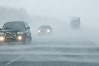 Фотография к новости: Сегодня в двух областях РК из-за ухудшения погоды ограничено движение для грузового и общественного транспорта