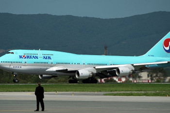 Фотография к новости: Буйных пассажиров Korean Air будут усмирять электрошокерами