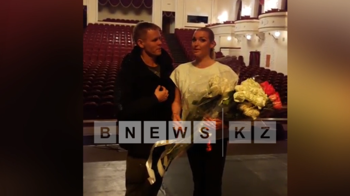 Анастасия Волочкова поблагодарила водителя из Караганды за храбрость