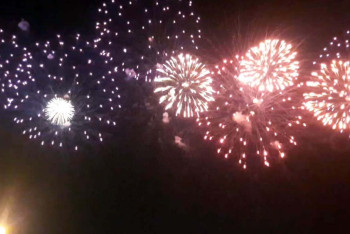 Фотография к новости: Небо Алматы в День независимости озарил праздничный салют (ФОТО, ВИДЕО)