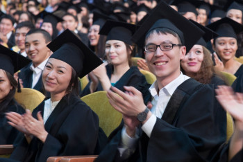 Фотография к новости: Стипендиаты программы «Болашак» поздравили казахстанцев с 25-летием независимости Казахстана