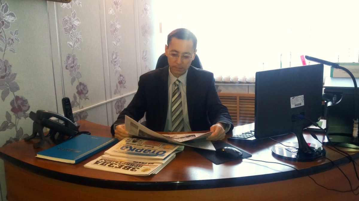 автора