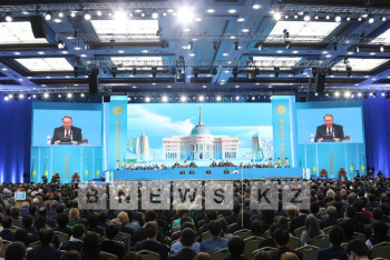 Фотография к новости: Нурсултан Назарбаев пообещал повысить пенсии и пособия по рождению детей в следующем году (ФОТО)