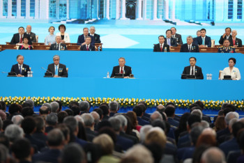 Фотография к новости: Нурсултан Назарбаев открыл торжественное собрание по случаю 25-летия независимости РК (ФОТО)