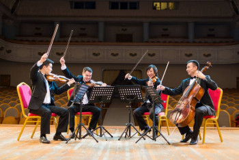 Фотография к новости: Казахстанские музыканты выступили с аншлагом в Брюсселе