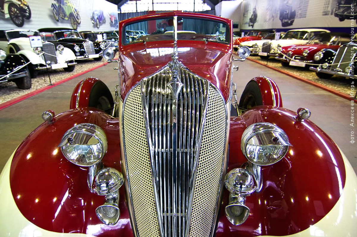 Выставка ретро-автомобилей проходит в Берлине