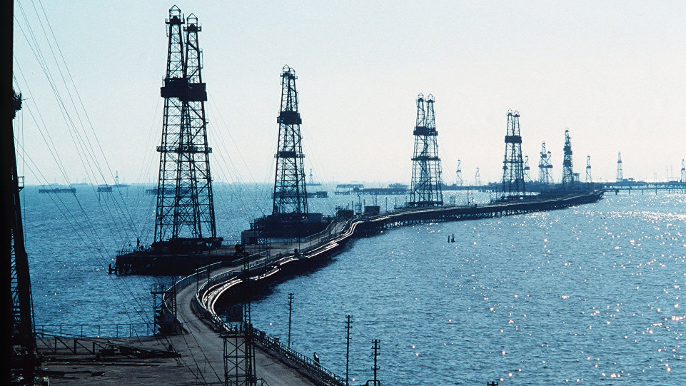 Цены на нефть растут перед встречей министерского комитета ОПЕК+