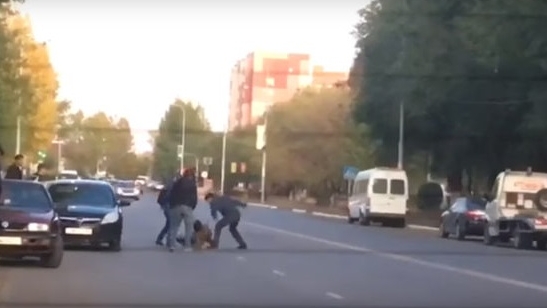 Драка с поножовщиной в ЗКО попала на видео