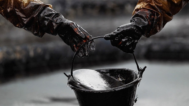 Мировые цены на нефть повысились на фоне ожиданий спроса на топливо