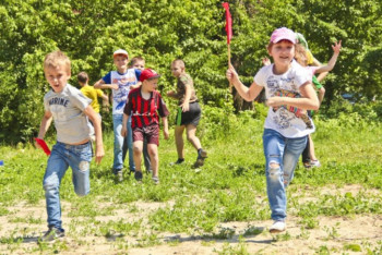 Фотография к новости: В Казахстане порядка 180 тыс. детей будут работать в трудовых отрядах во время летнего отдыха