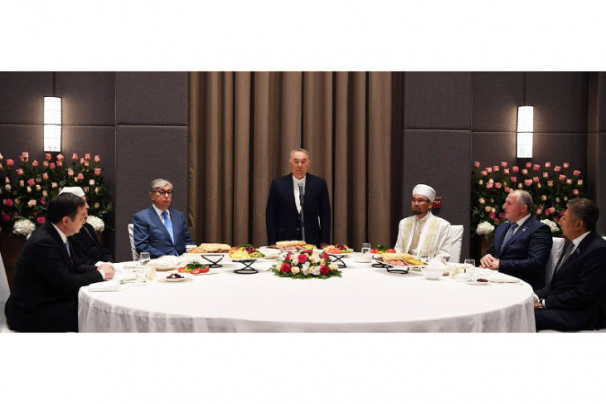 Елбасы накрыл дастархан для постящихся мусульман